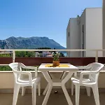 With Parking Space Duce, Omis - 2778 דירה
