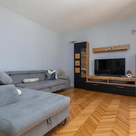 With Parking Space Duce, Omis - 2778 Apartamento *