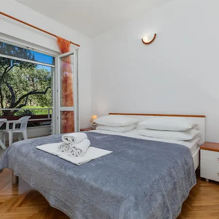Apartamento With Parking Space Duce, Omis - 2778 Duće